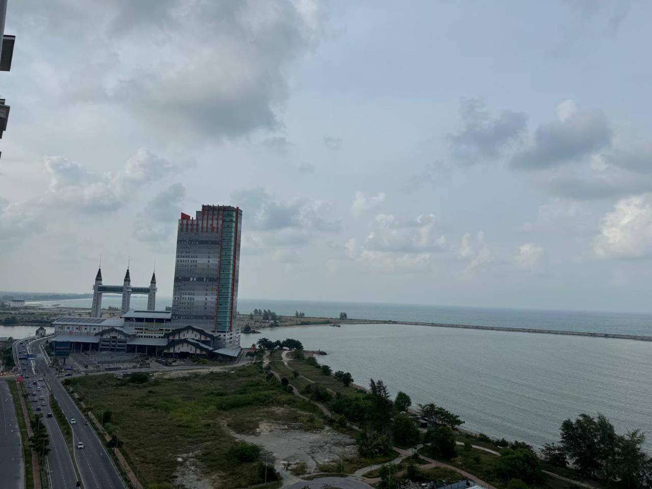 D'Ciella Homes- Sea View, Drawbridge & Ktcc Mall กัวลาตรังกานู ภายนอก รูปภาพ