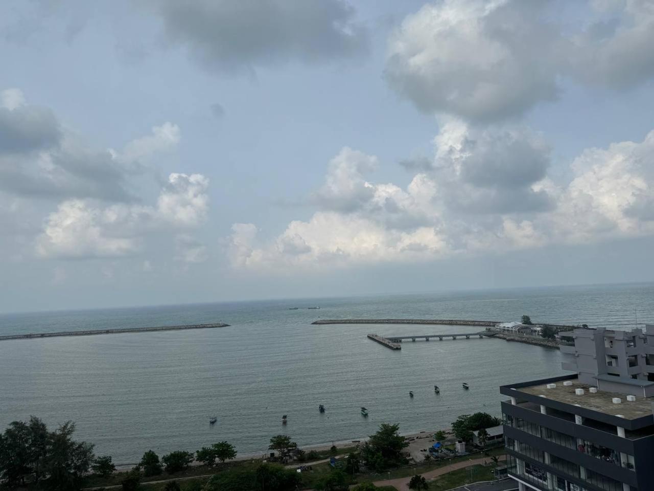 D'Ciella Homes- Sea View, Drawbridge & Ktcc Mall กัวลาตรังกานู ภายนอก รูปภาพ
